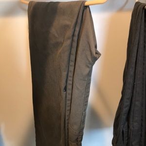 Volcom corpo class size 32 brown pants